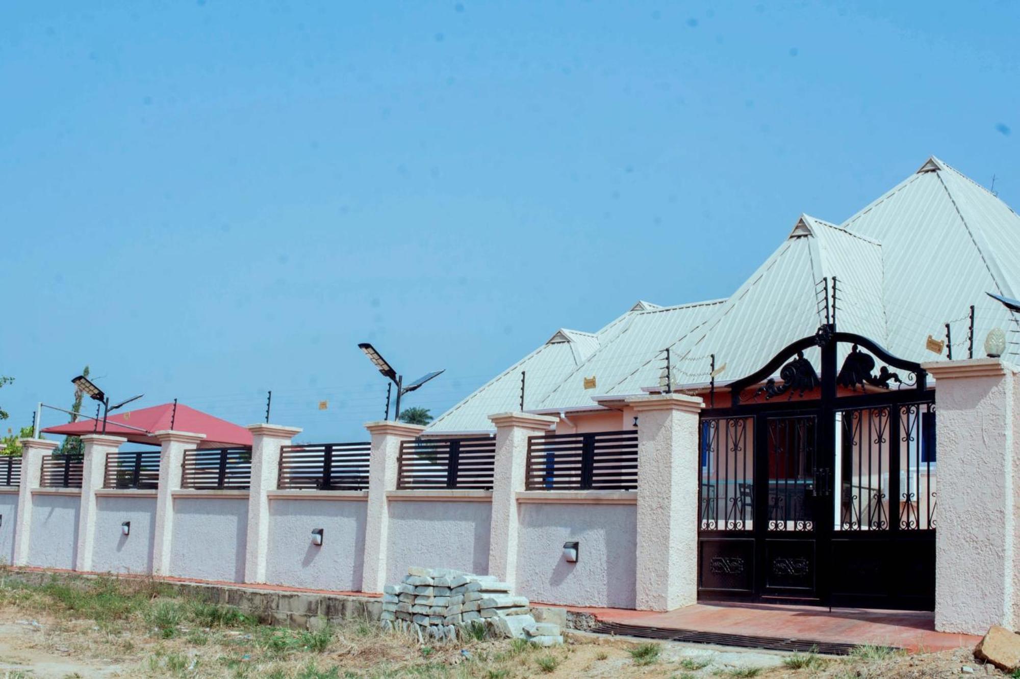 Feyintola Shortlet Apartment Ondo Exterior foto